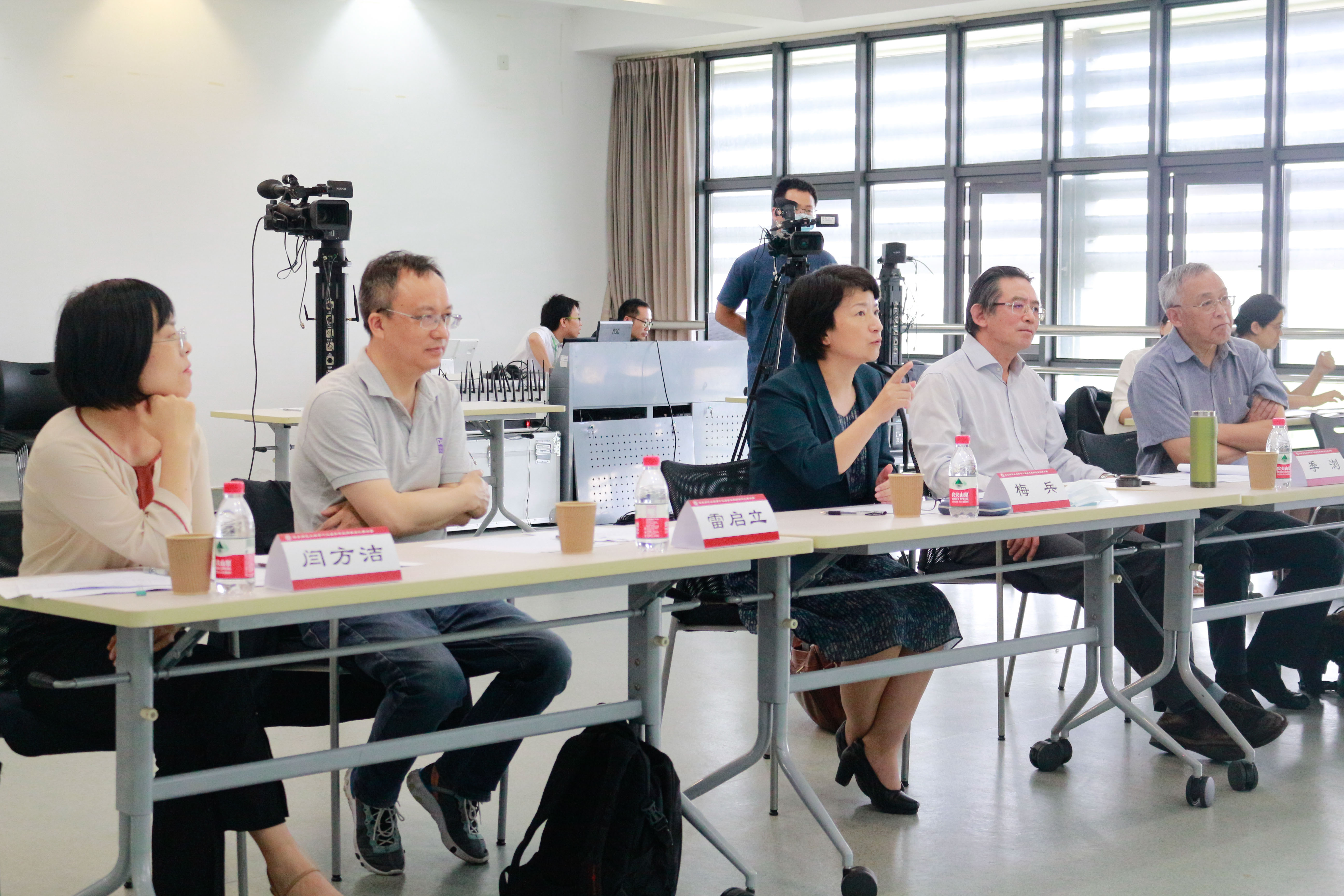 文科1组评委点评